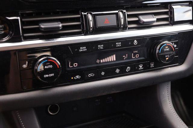 Used 2025 Nissan Pathfinder SL w/ SL Premium Package image 20