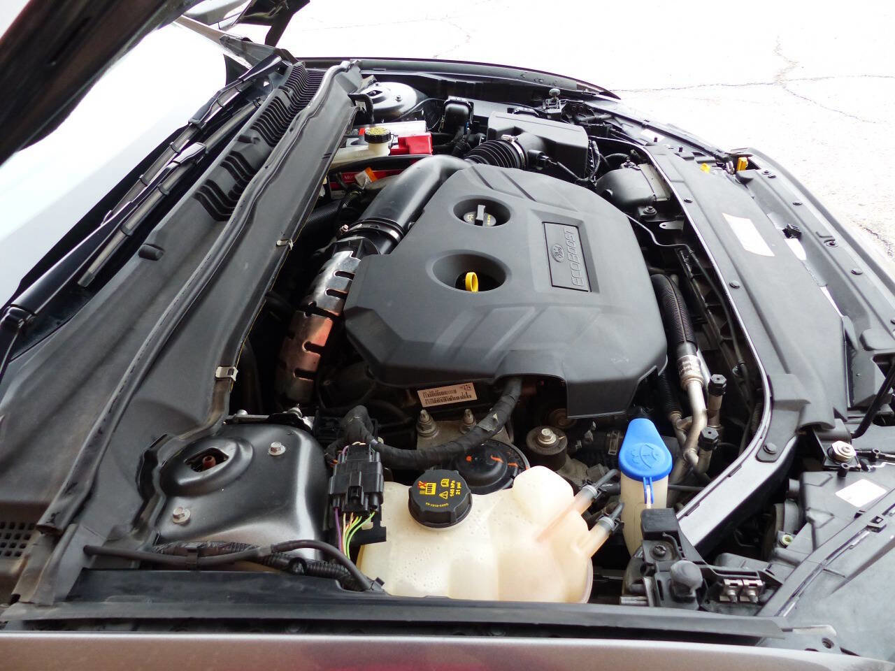 Used 2016 Ford Fusion Titanium image 19