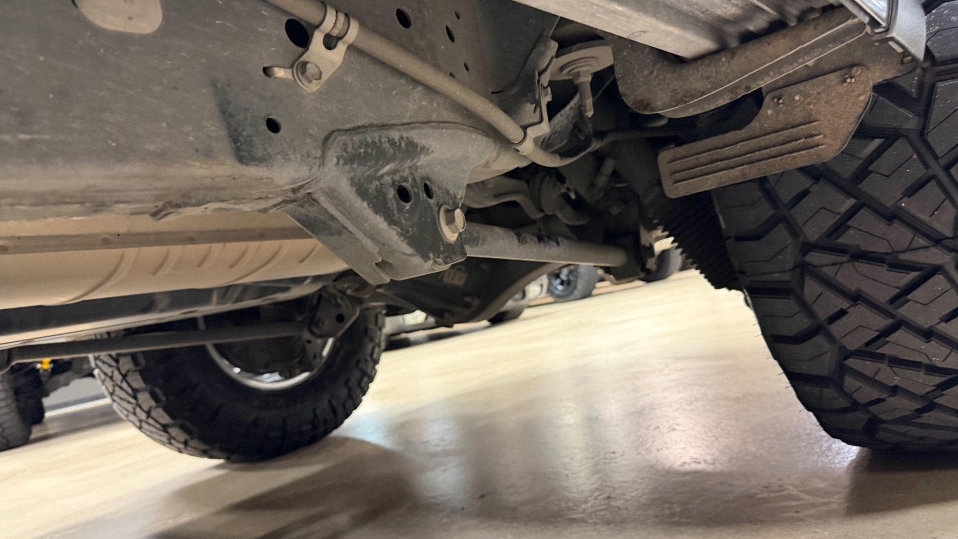 Used 2014 Toyota Land Cruiser AWD/4WD image 32