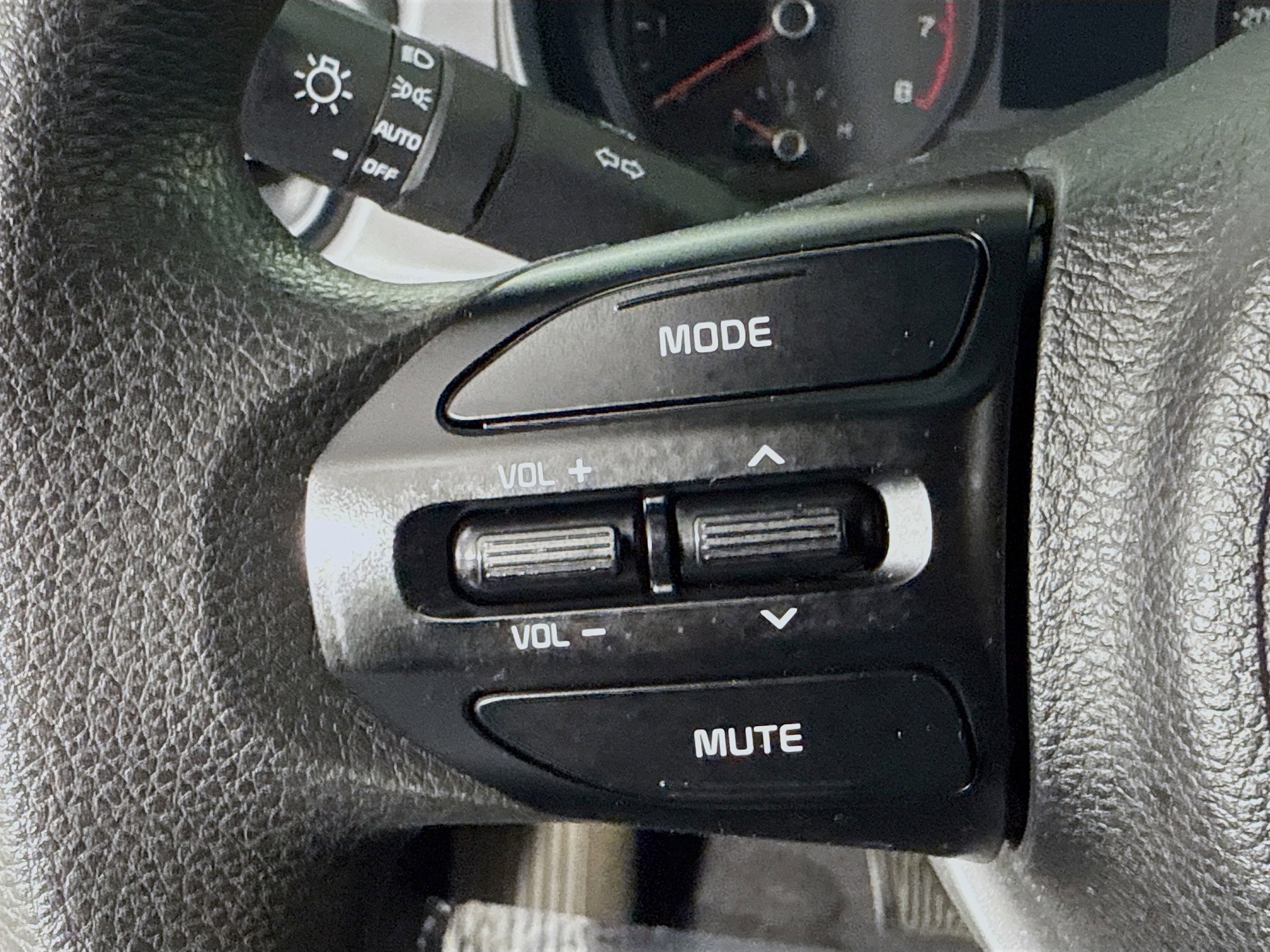 Used 2018 Kia Rio LX image 14