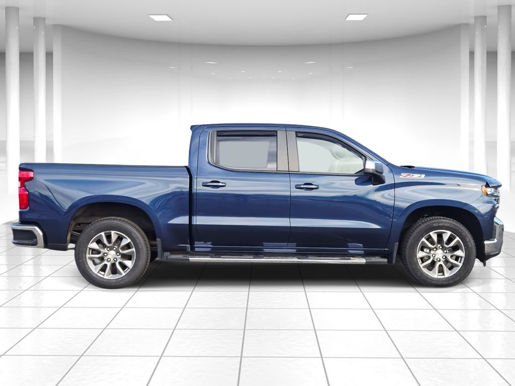 Used 2022 Chevrolet Silverado 1500 LT image 2