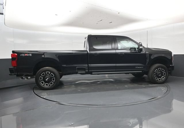 Used 2026 Ford F250 Platinum AWD/4WD image 3