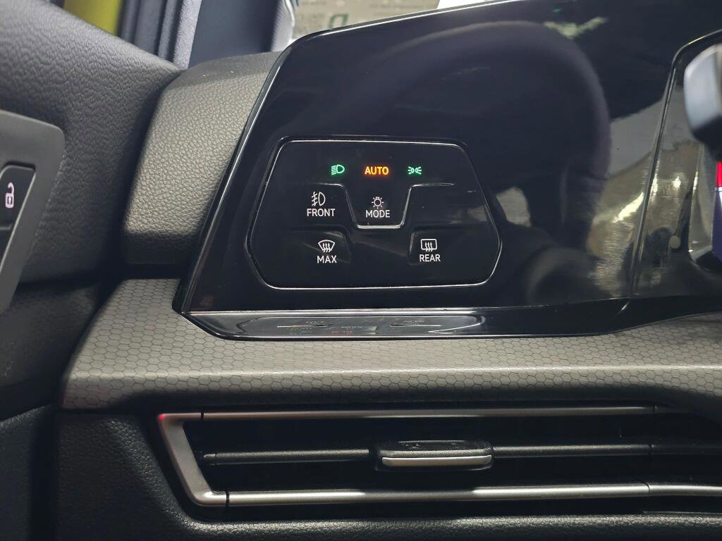 Used 2022 Volkswagen GTI Autobahn image 26