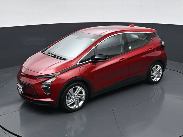 Used 2023 Chevrolet Bolt LT FWD image 36