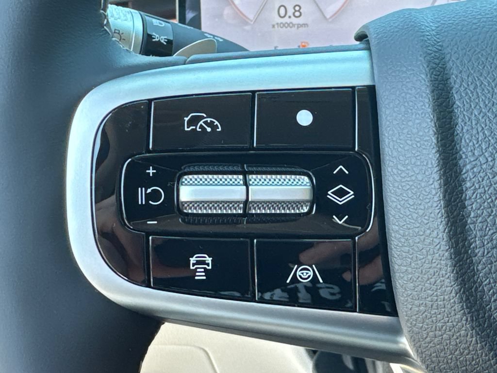 New 2027 Genesis GV70 2.5T AWD/4WD image 27