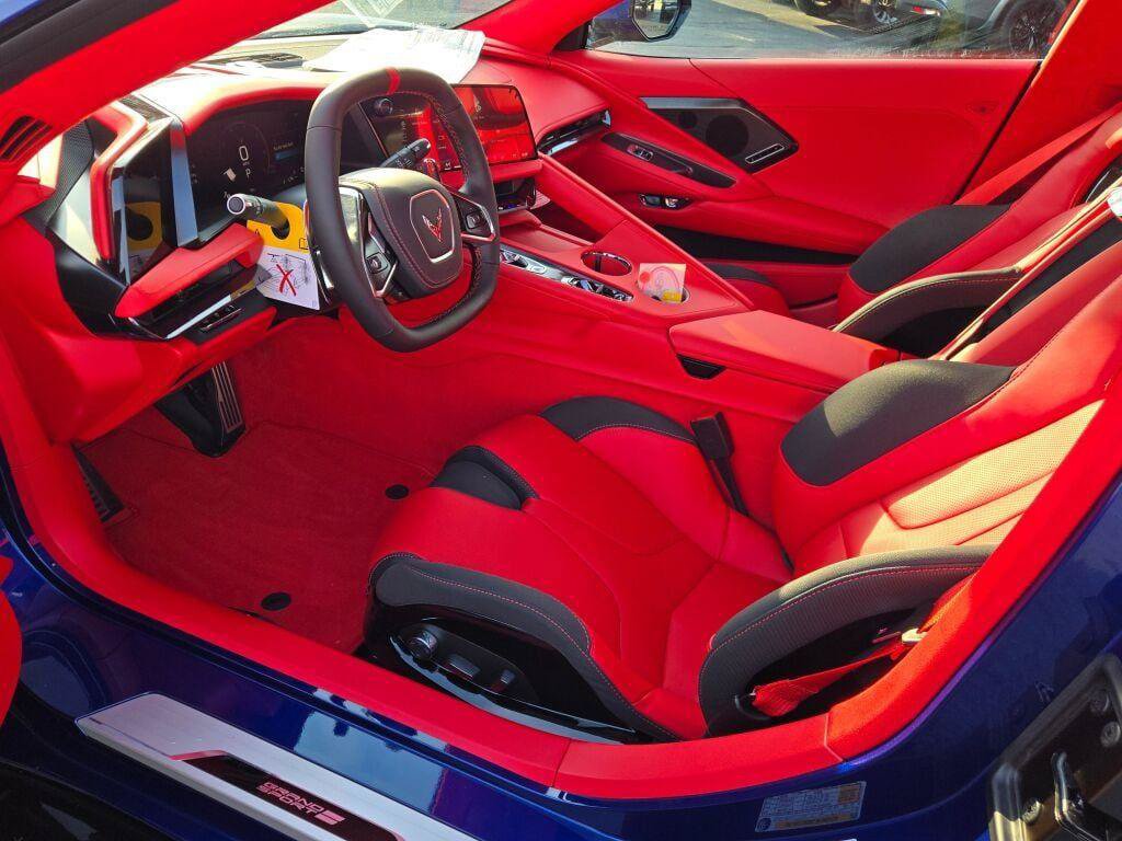 New 2027 Chevrolet Corvette Grand Sport w/ Stealth Interior Trim Package RWD image 23