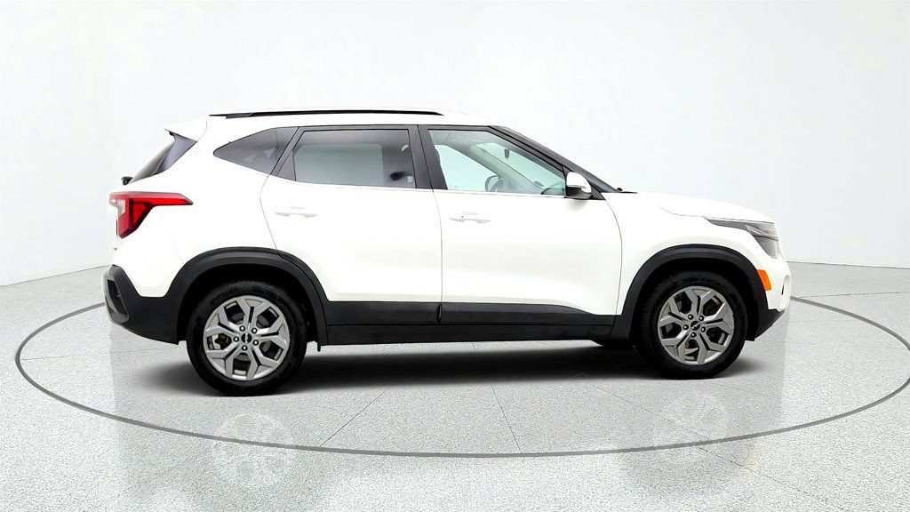 Used 2024 Kia Seltos S AWD/4WD image 4