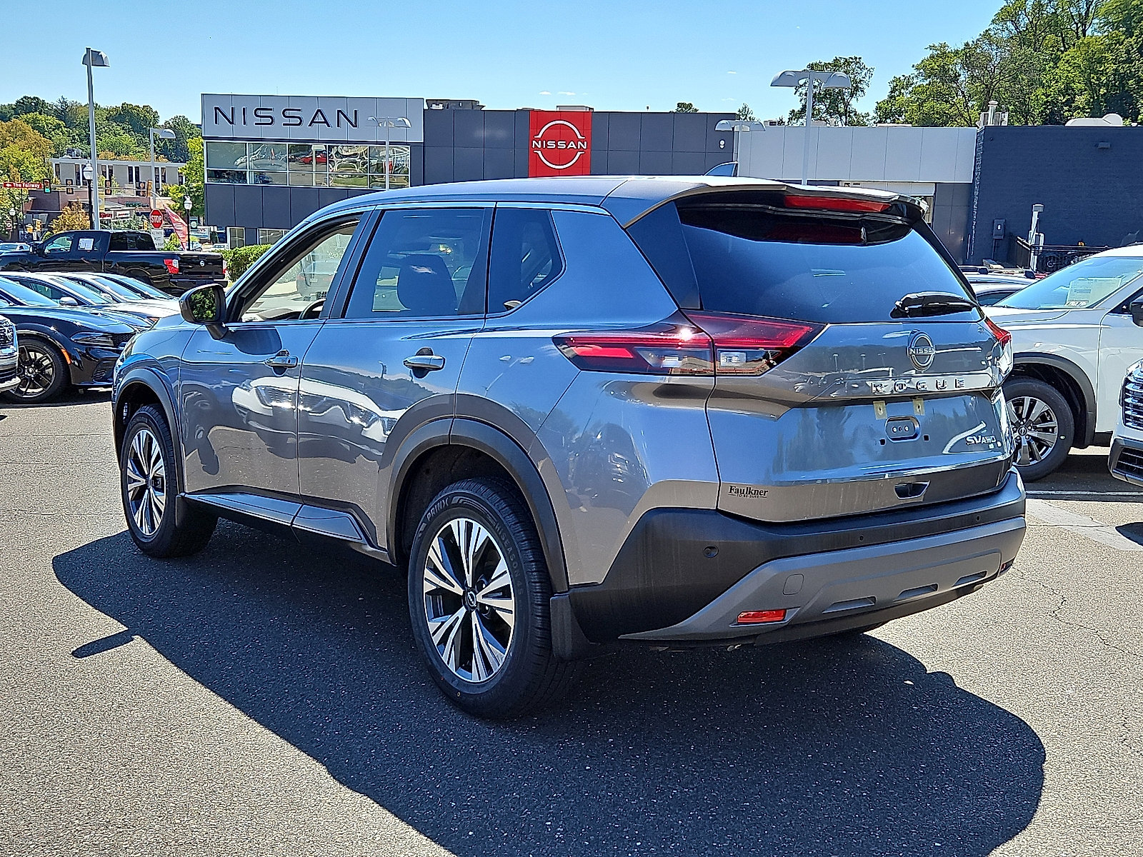 Certified 2023 Nissan Rogue SV image 4