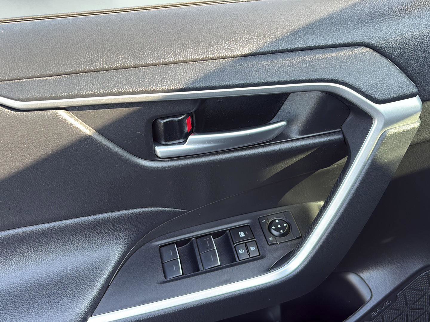 Used 2024 Toyota RAV4 XLE w/ Weather Package image 12