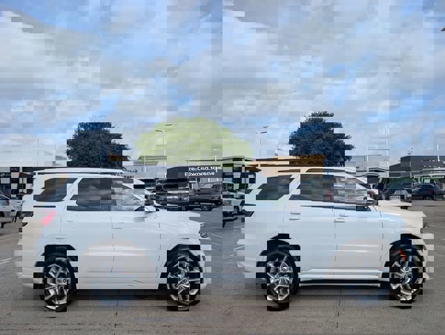 Used 2024 Dodge Durango GT image 3