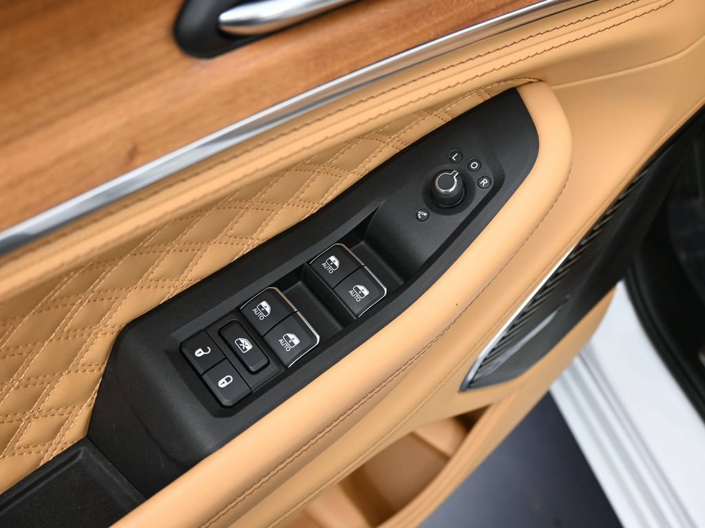 New 2025 Jeep Grand Cherokee L Summit AWD/4WD image 21