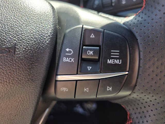 Certified 2025 Ford Escape ST-Line FWD image 28