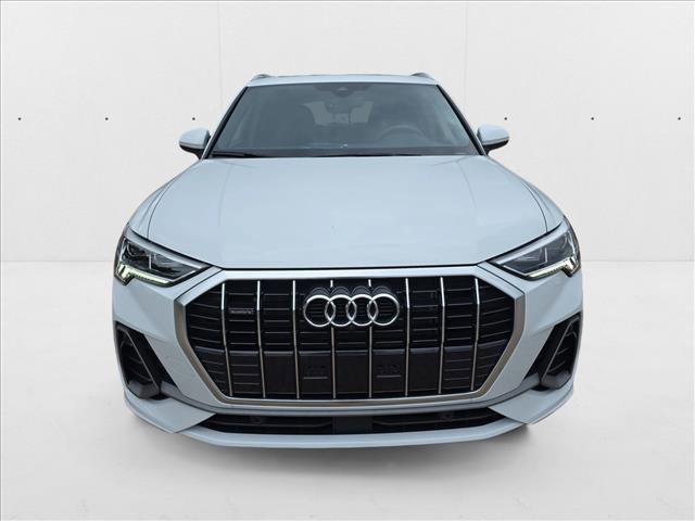 Used 2024 Audi Q3 2.0T Premium Plus w/ Premium Plus Package image 2