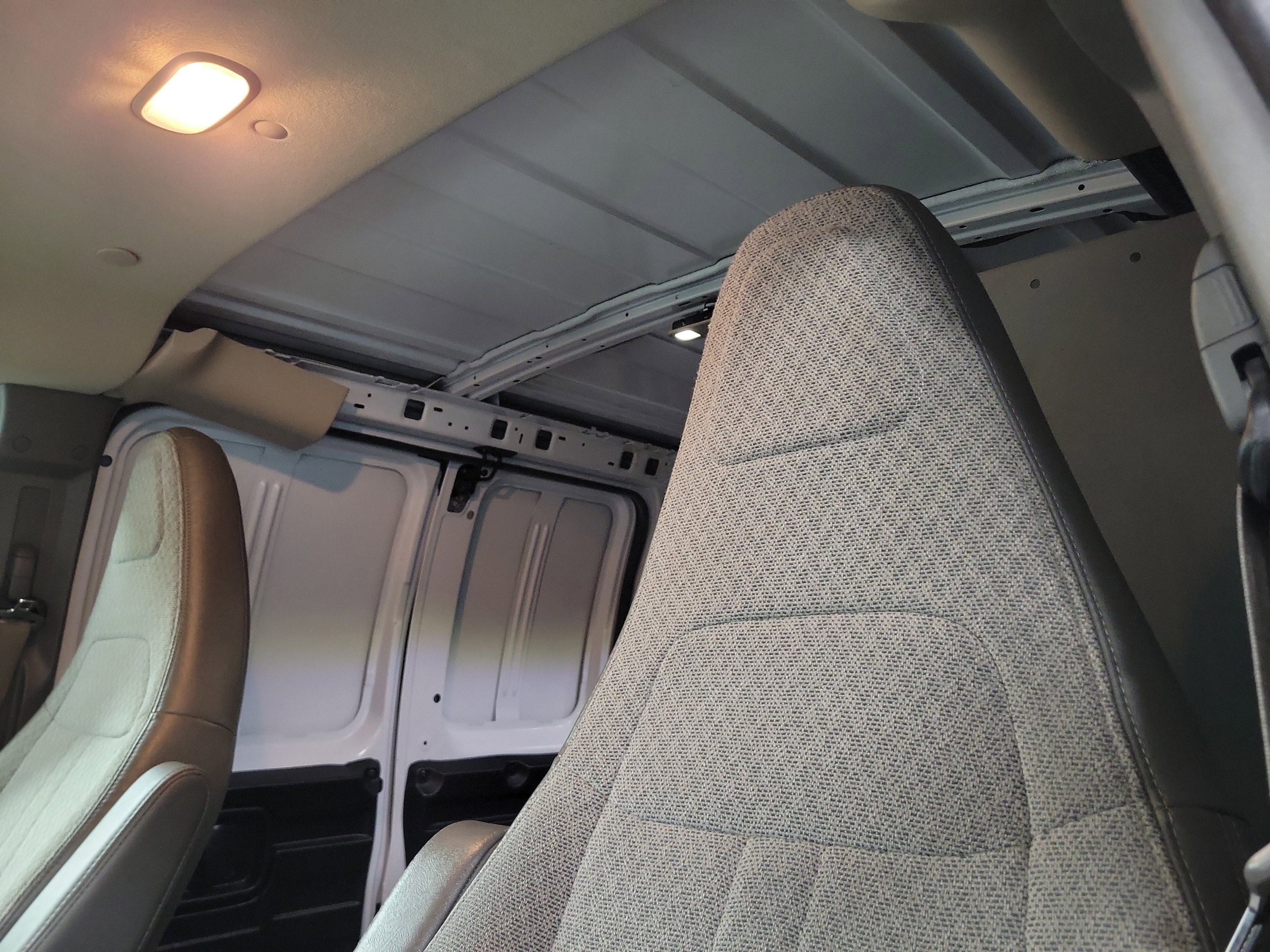 Used 2017 GMC Savana 2500 image 17