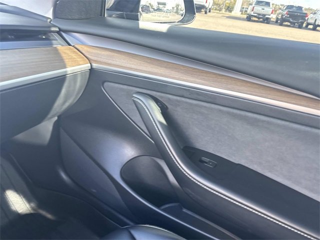 Used 2021 Tesla Model 3 Performance image 20