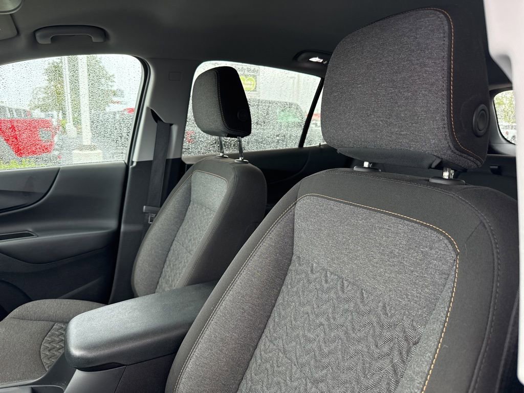 Used 2024 Chevrolet Equinox LT image 10