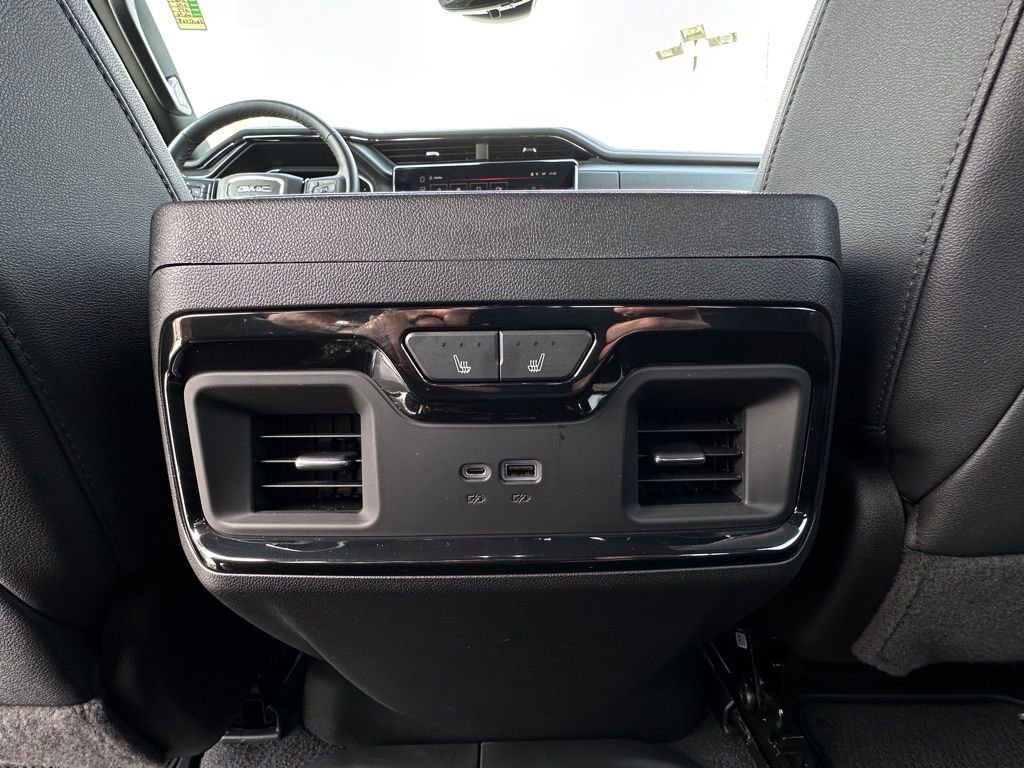 Used 2023 GMC Sierra 1500 AT4 w/ Technology Package AWD/4WD image 28