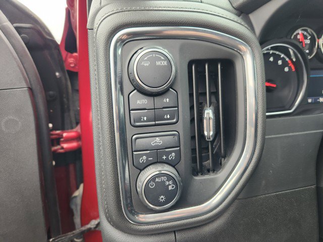 Used 2020 Chevrolet Silverado 1500 LT w/ All-Star Edition image 38