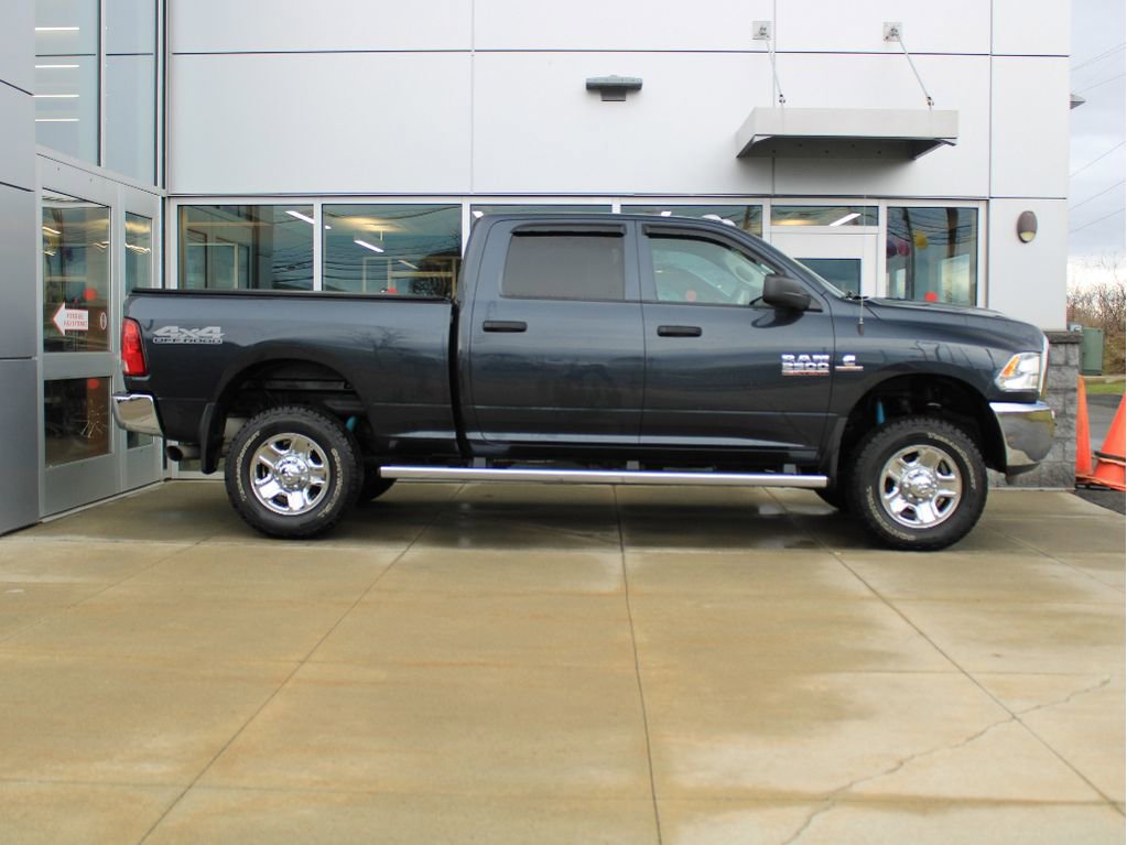 Used 2018 RAM 2500 Tradesman w/ Chrome Appearance Group image 4