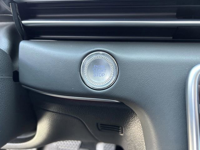 Used 2026 Genesis GV80 2.5T Select image 30