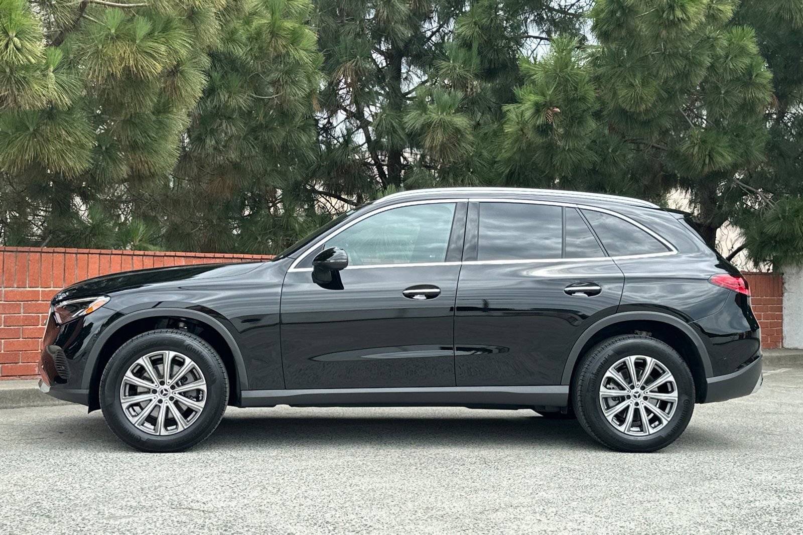 Certified 2026 Mercedes-Benz GLC 300 4MATIC image 8