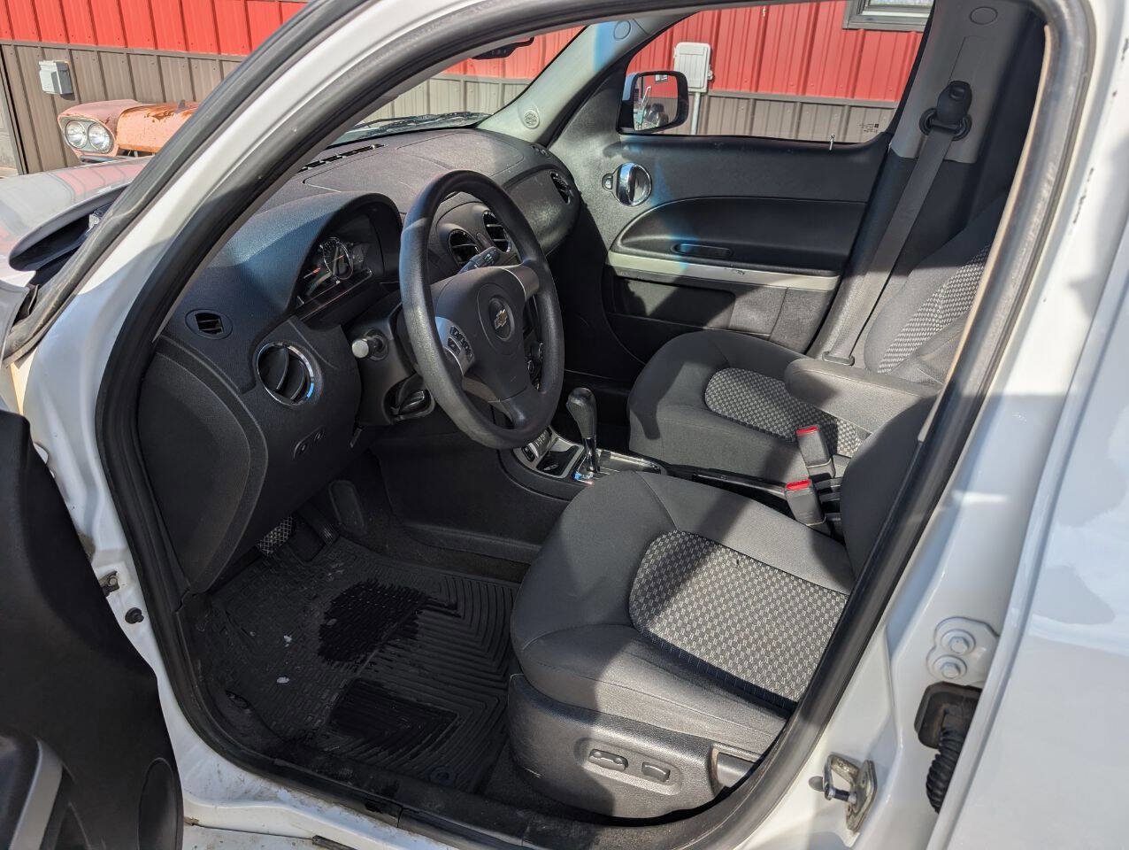 Used 2008 Chevrolet HHR LT image 9