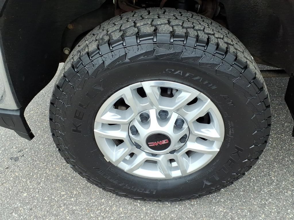 Used 2021 GMC Sierra 2500 4x4 Crew Cab w/ Convenience Package image 9