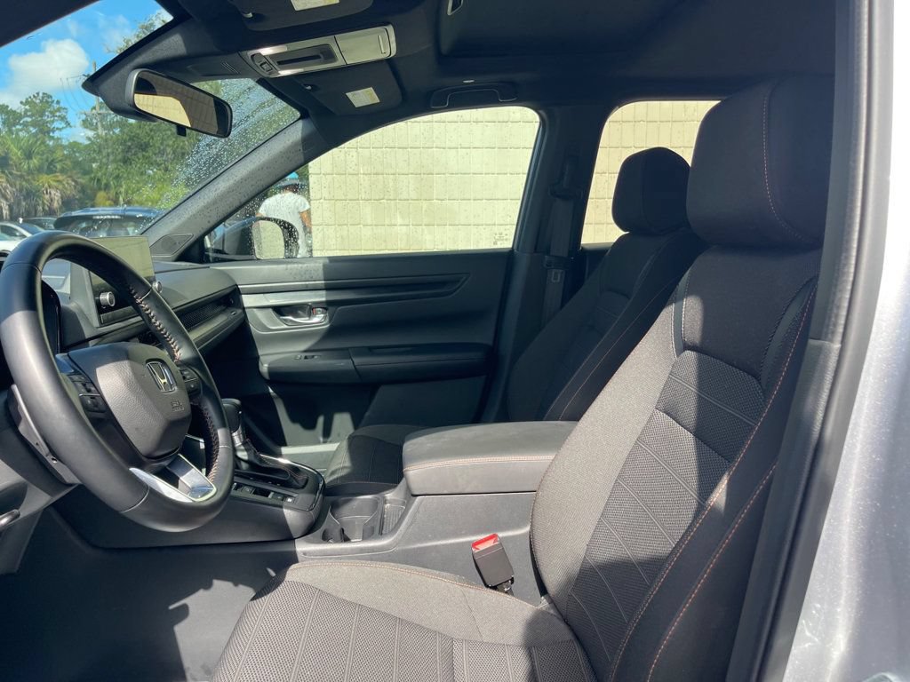 Used 2025 Honda CR-V Sport image 12