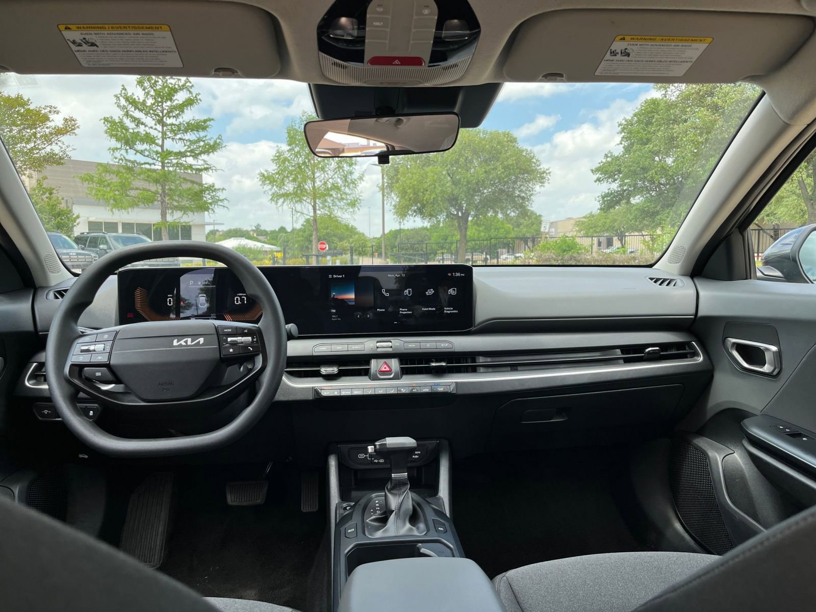 Used 2025 Kia K4 LXS image 36