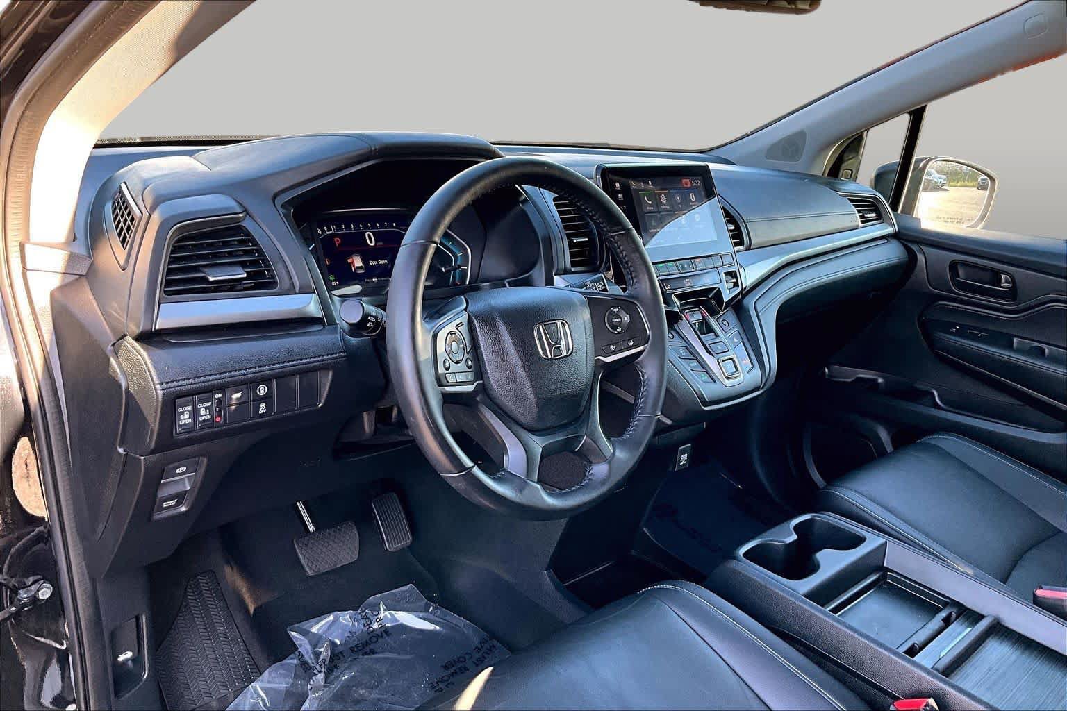 Used 2023 Honda Odyssey EX-L image 18