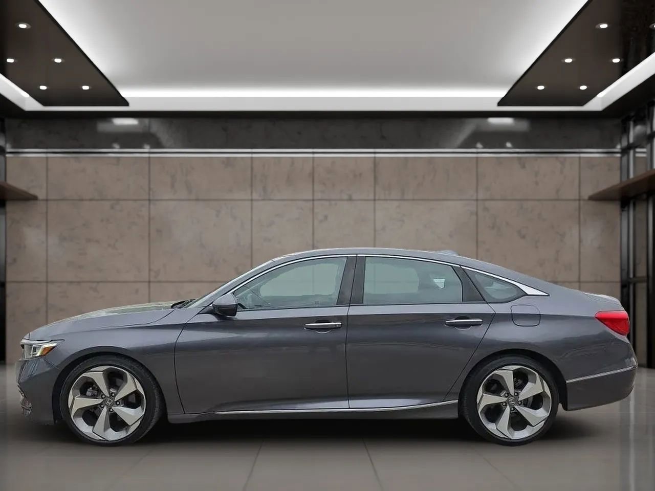 Used 2018 Honda Accord Touring image 5