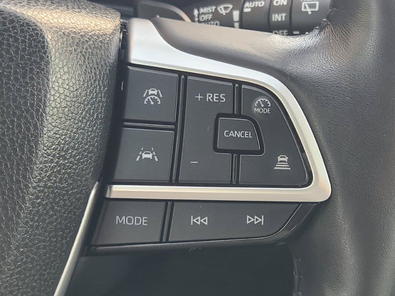 Used 2024 Toyota Grand Highlander AWD image 27