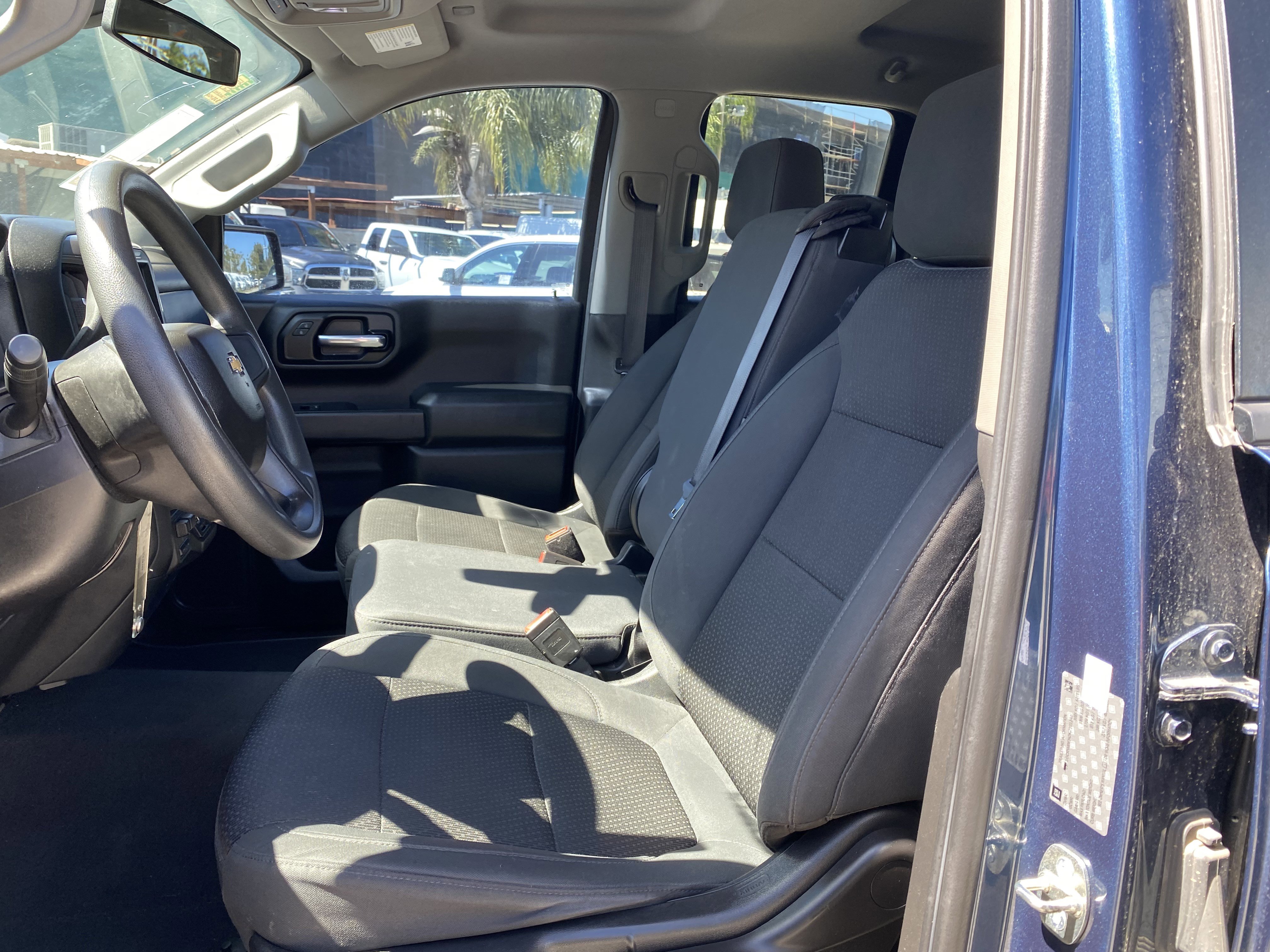 Used 2019 Chevrolet Silverado 1500 Custom w/ Custom Value Package RWD image 9