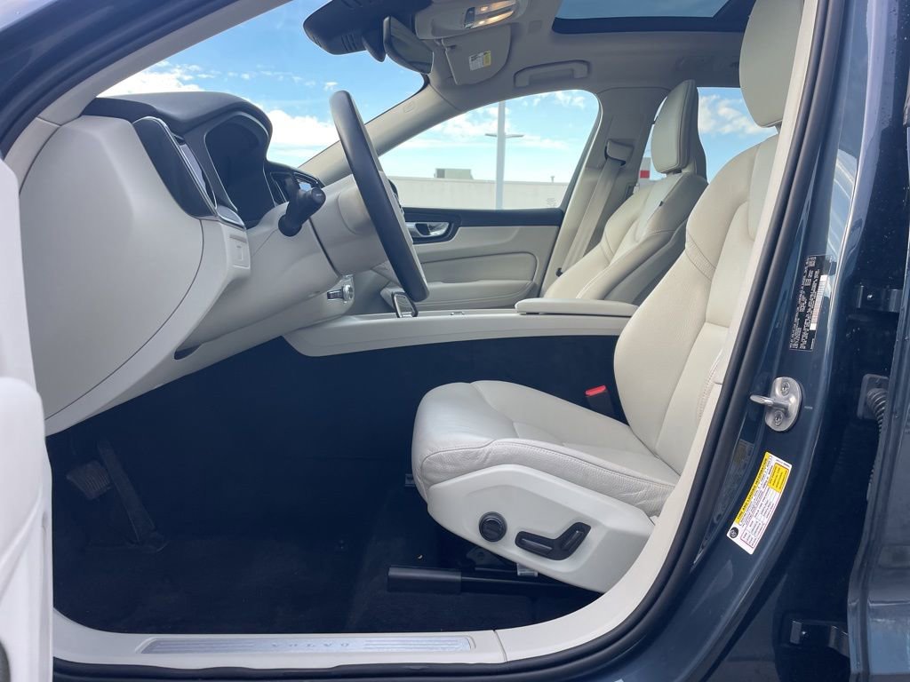 Certified 2024 Volvo XC60 B5 Core w/ Climate Package image 20