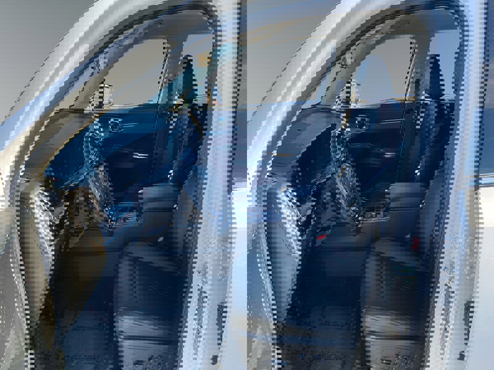 Used 2024 Kia Sorento S image 9