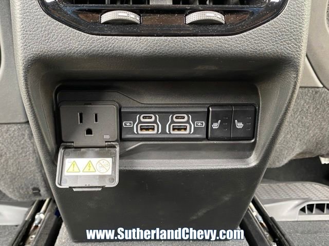 Used 2024 Jeep Grand Cherokee Trailhawk w/ Luxury Tech Group III AWD/4WD image 53