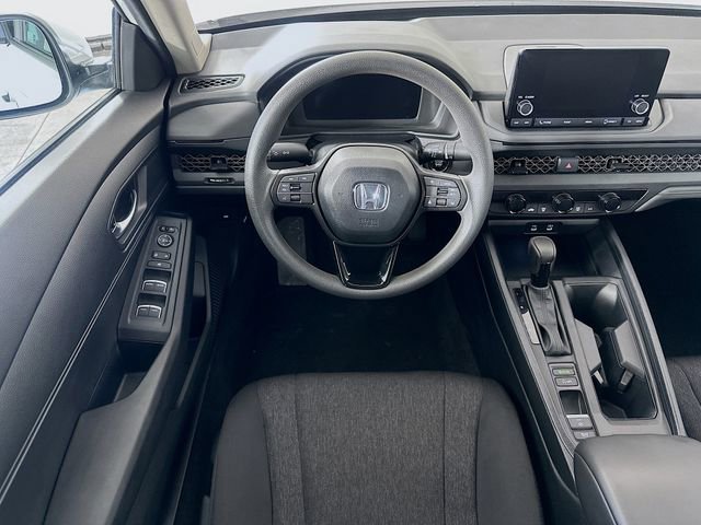 Used 2025 Honda Accord LX image 4