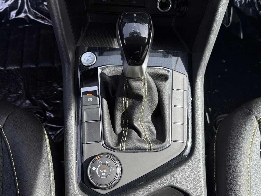 New 2027 Volkswagen Taos Sport AWD/4WD image 18