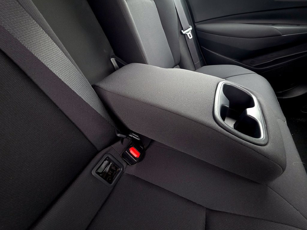 Used 2025 Toyota Corolla LE FWD image 36