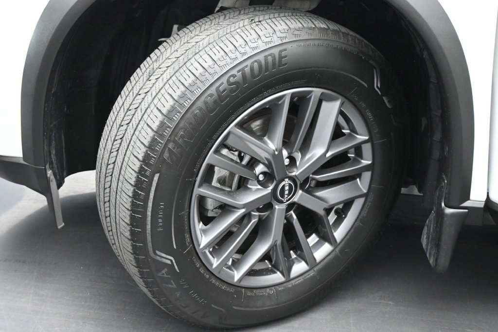 Used 2023 Nissan Rogue S FWD image 17