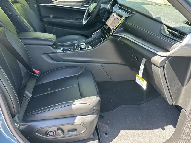 New 2026 Jeep Grand Cherokee Limited w/ Limited Altitude Package RWD image 15