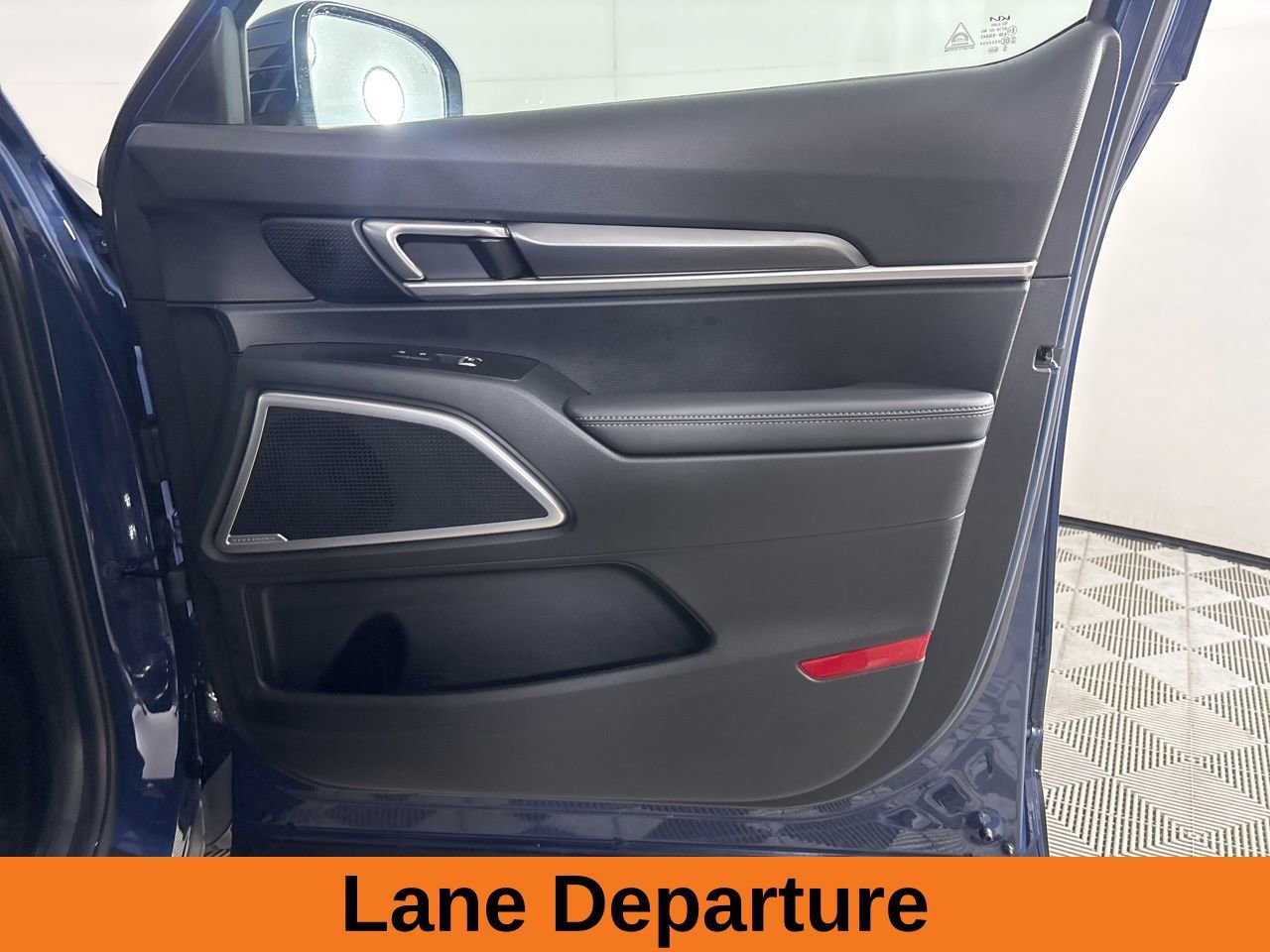 Used 2025 Kia Telluride S AWD/4WD image 17