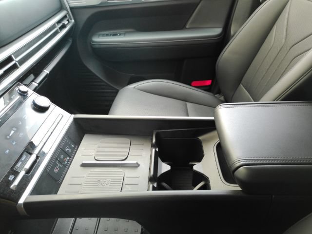 Used 2024 Hyundai Santa Fe SEL FWD image 43