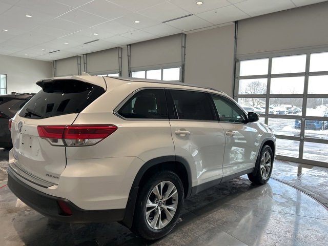 Used 2019 Toyota Highlander XLE image 7