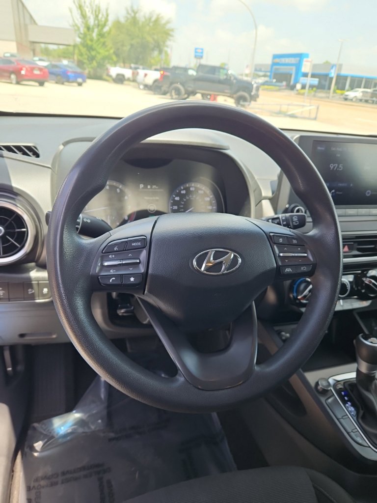 Used 2022 Hyundai Kona SEL AWD/4WD image 13