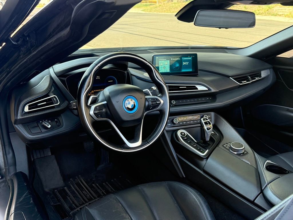 Used 2019 BMW i8 Roadster image 15