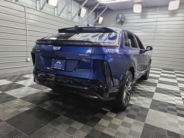 Used 2024 Cadillac Lyriq Sport AWD/4WD image 6