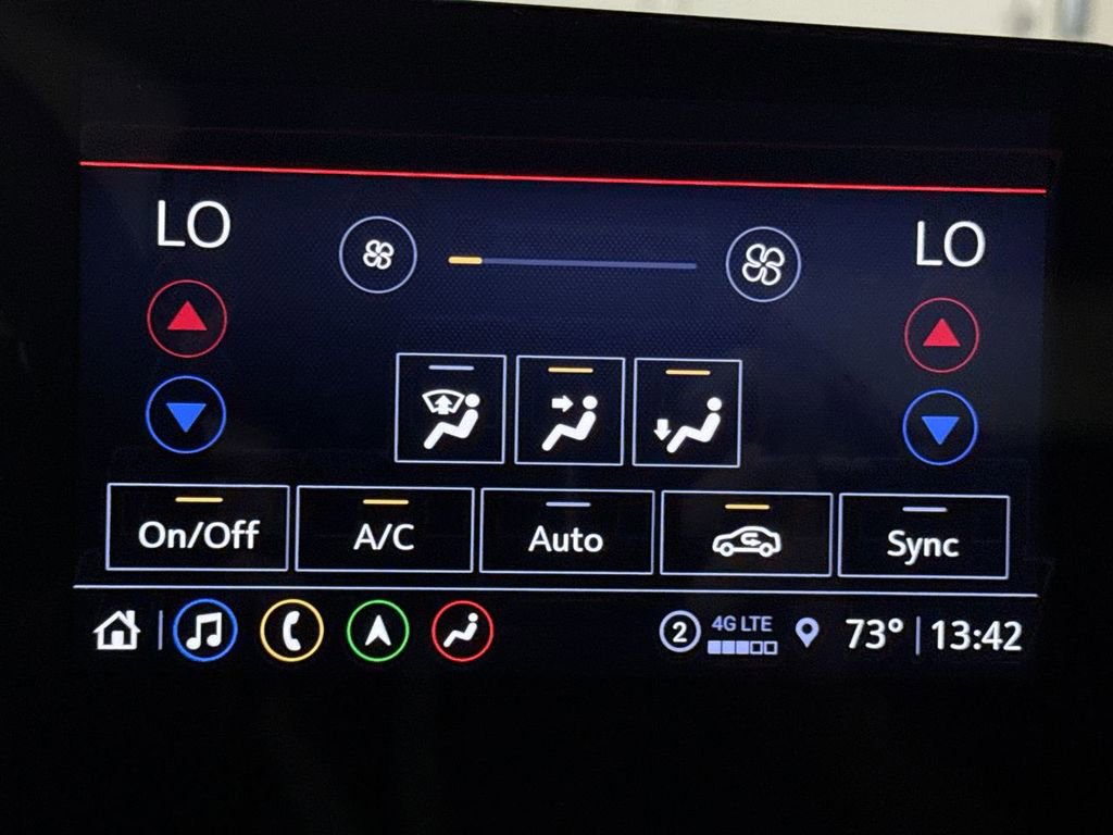 Used 2023 Chevrolet Corvette Stingray Premium Cpe w/ Battery Protection Package RWD image 19