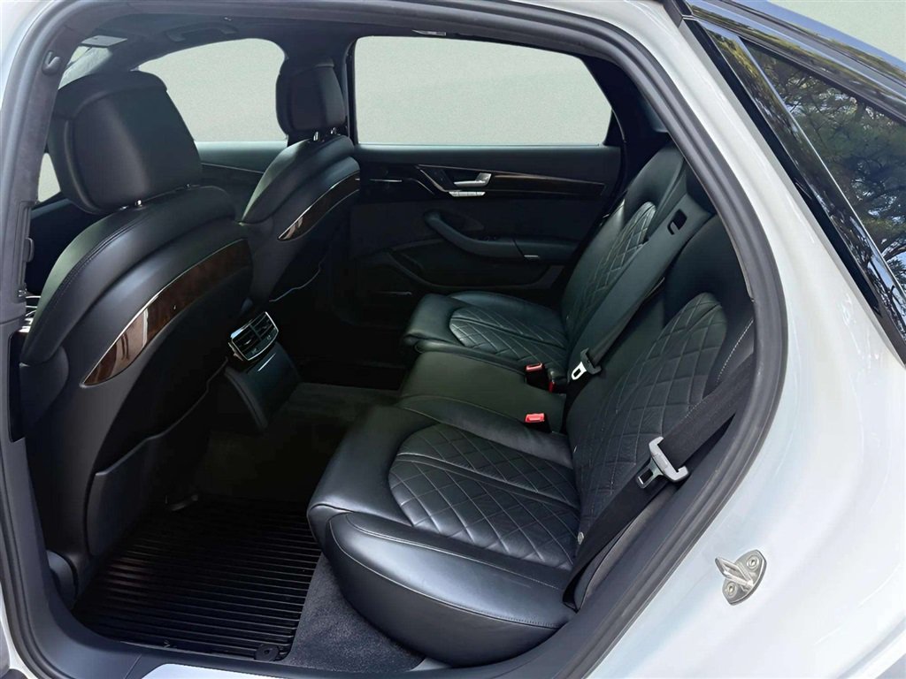 Used 2018 Audi A8 L 4.0T AWD/4WD image 25