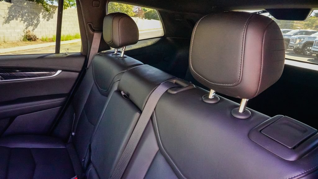 Used 2020 Cadillac XT6 Premium Luxury FWD image 11